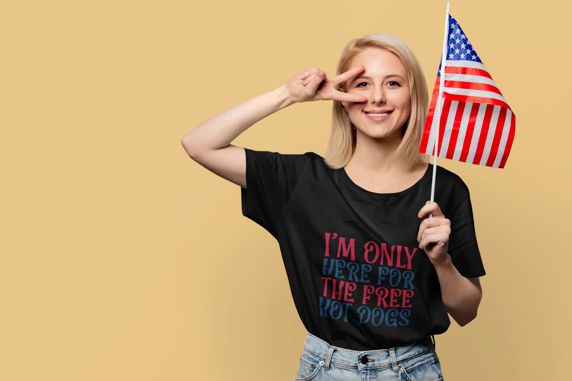 I'm Just Here For The Free Hotdogs Tshirt/Sweatshirt!