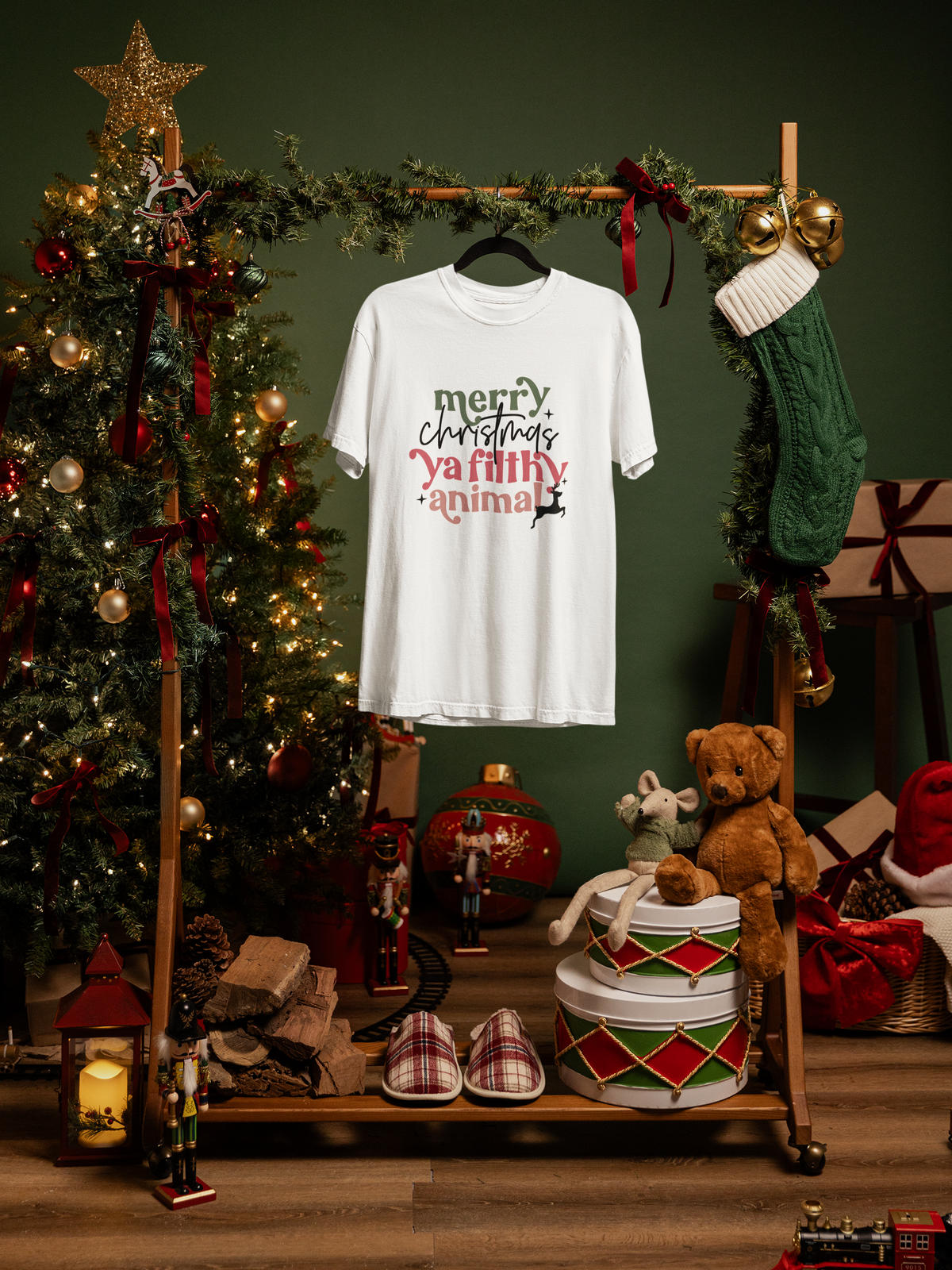 Merry Christmas Ya Filthy Animal Tshirt/Sweatshirt!